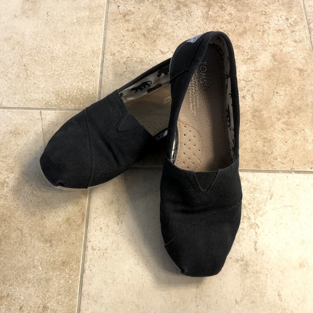 Toms Classic Black Canvas